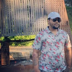 Meet your Posher, Jonathan